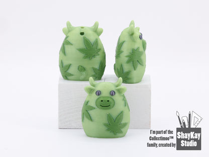 Marijuana Leaf Moo