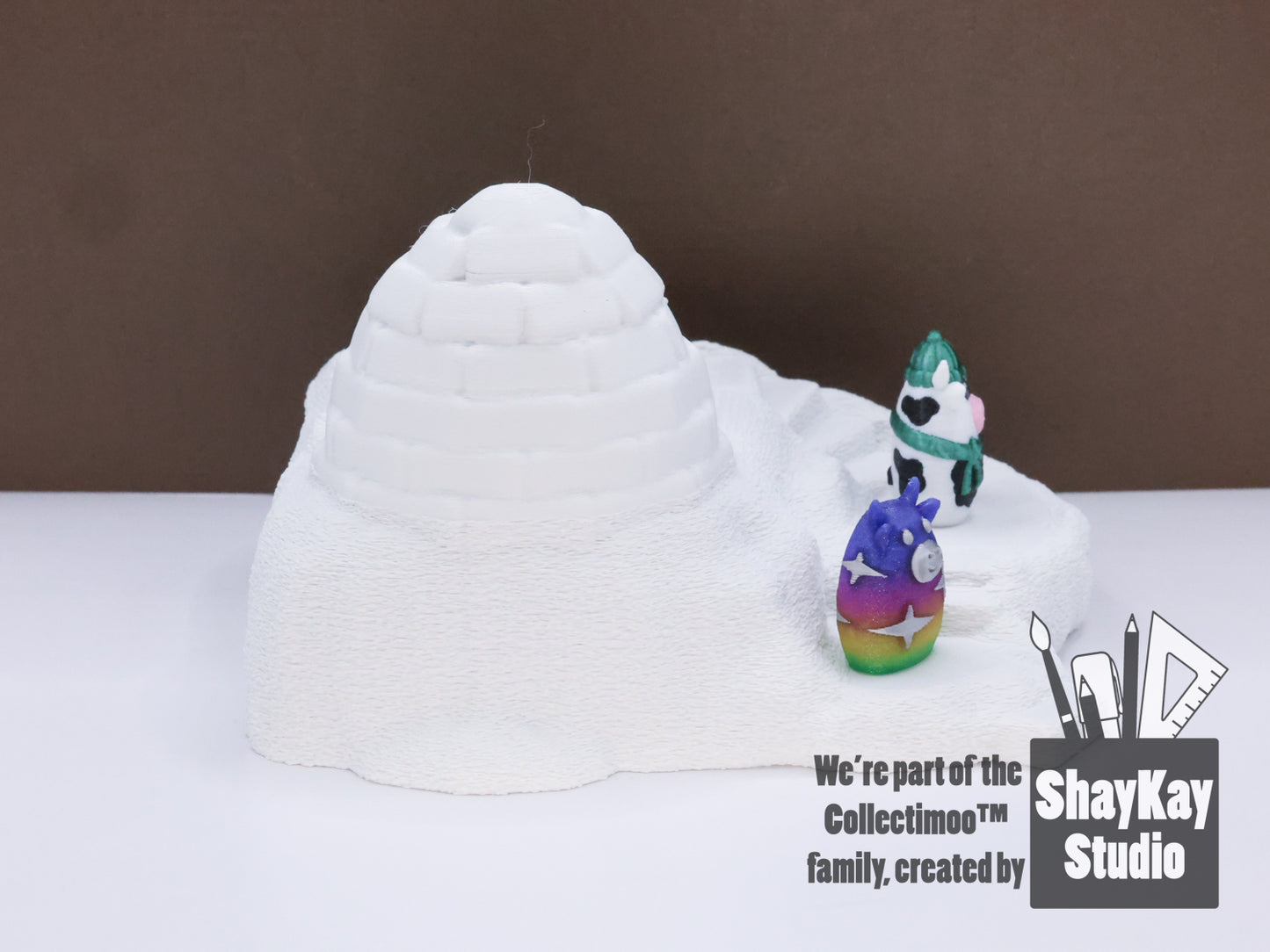 Snow Mound w/ Igloo